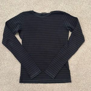 Brandy Melville Stripped Long Sleeves Top